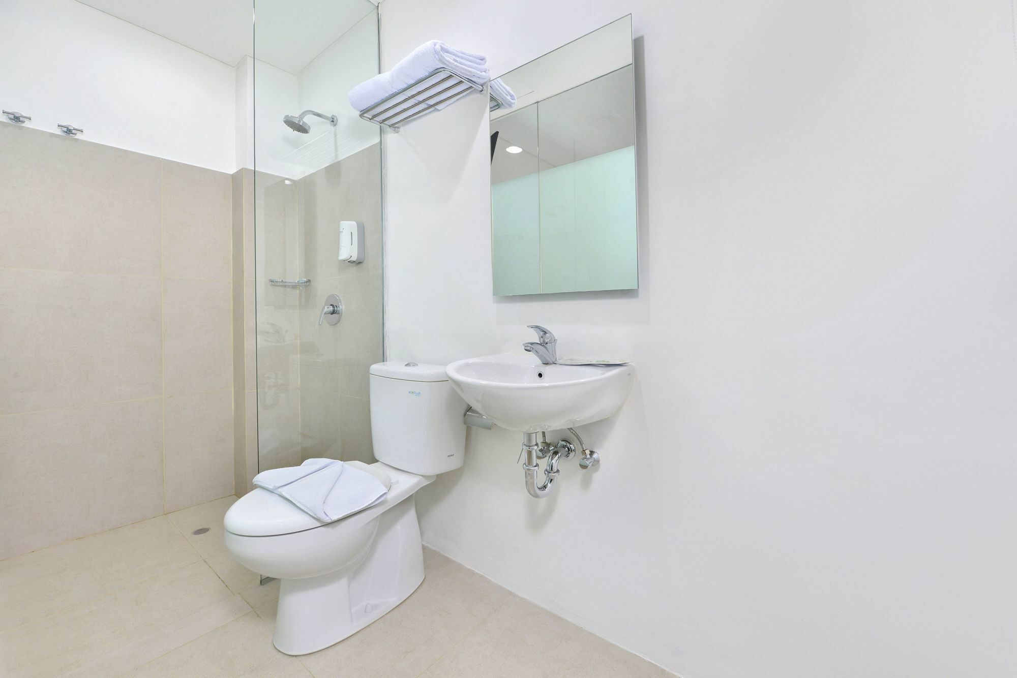 Whiz Hotel Falatehan Джакарта Экстерьер фото
