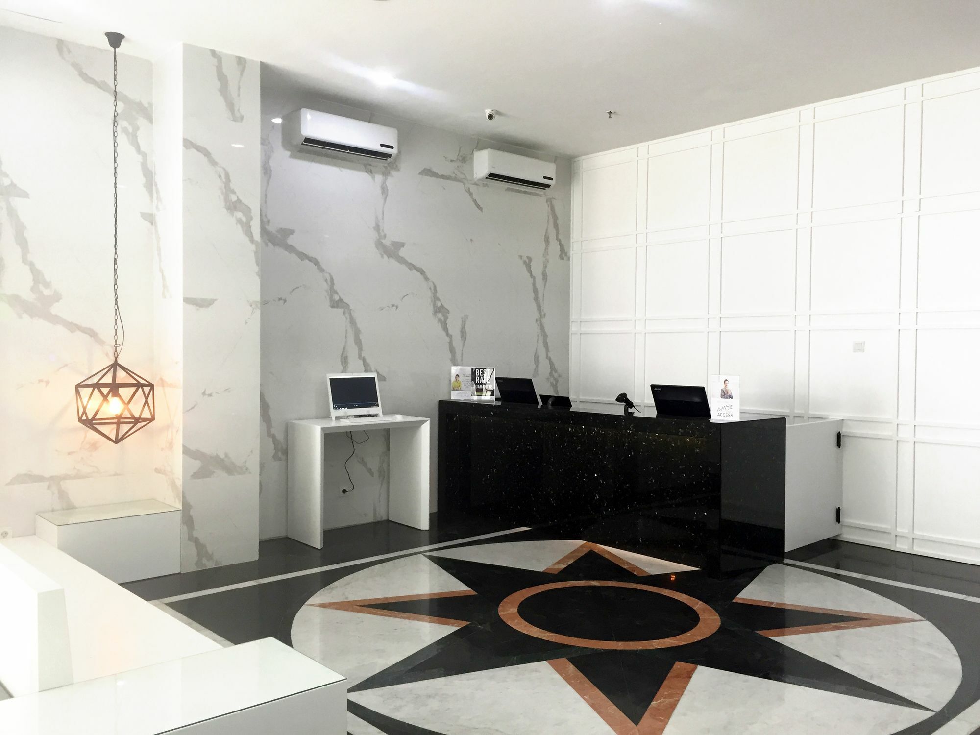 Whiz Hotel Falatehan Джакарта Экстерьер фото
